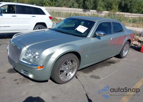2005 Chrysler 300C из США, поврежденный, VIN 2C3JA63H45H522482